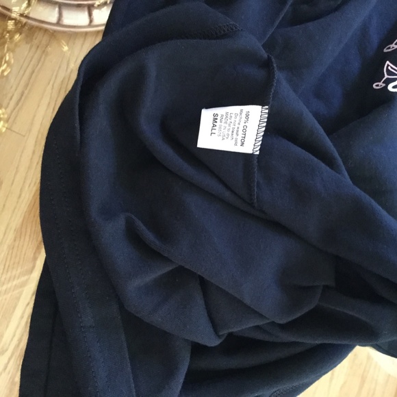 College fun active wear - Picture 3 of 16